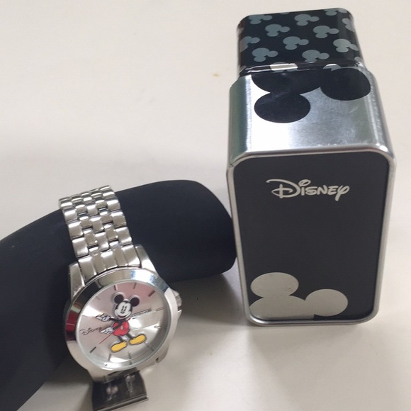 Disney Accessories - Mickey Mouse Watch